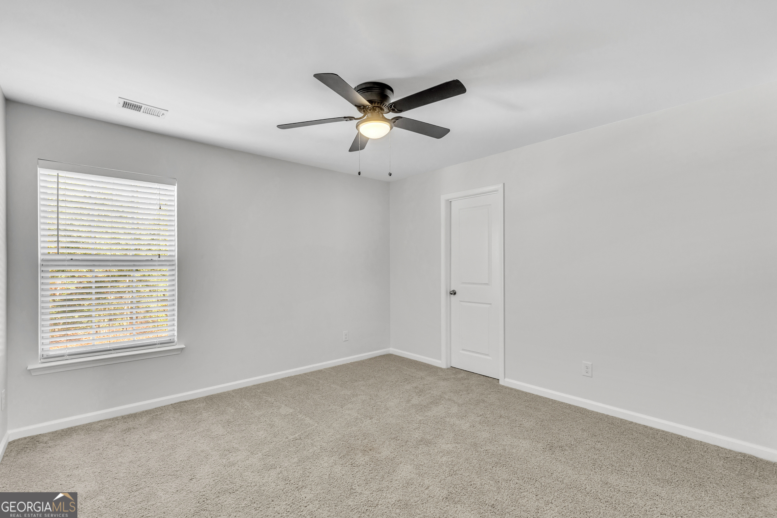 256 Cattle Run Way Property Photo 4