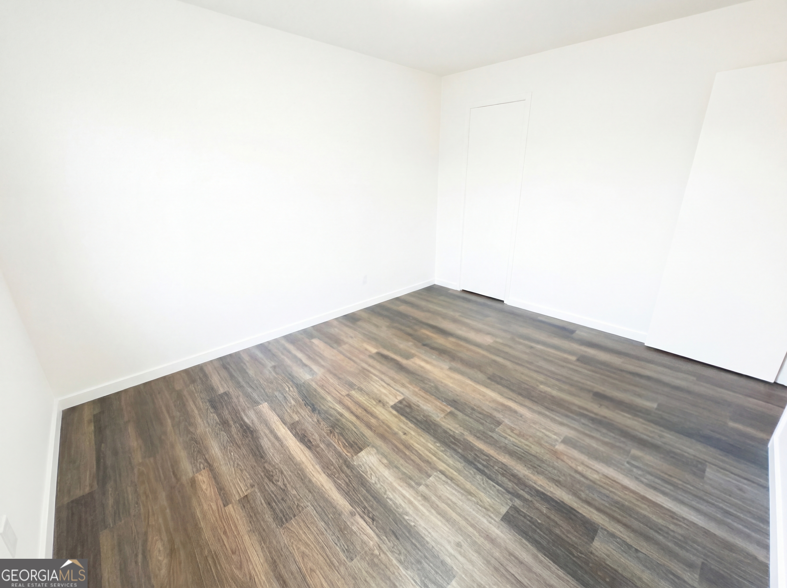 806 Brighton Point Property Photo 3