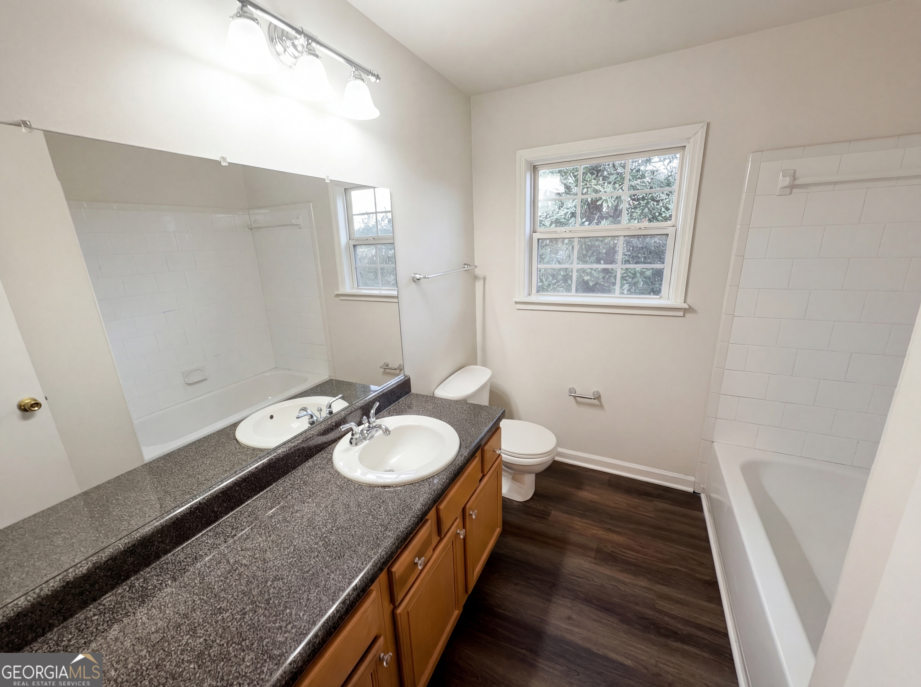 806 Brighton Point Property Photo 10