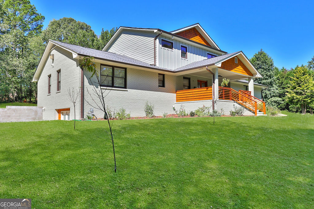 3525 Ebenezer Road Se Property Photo 1
