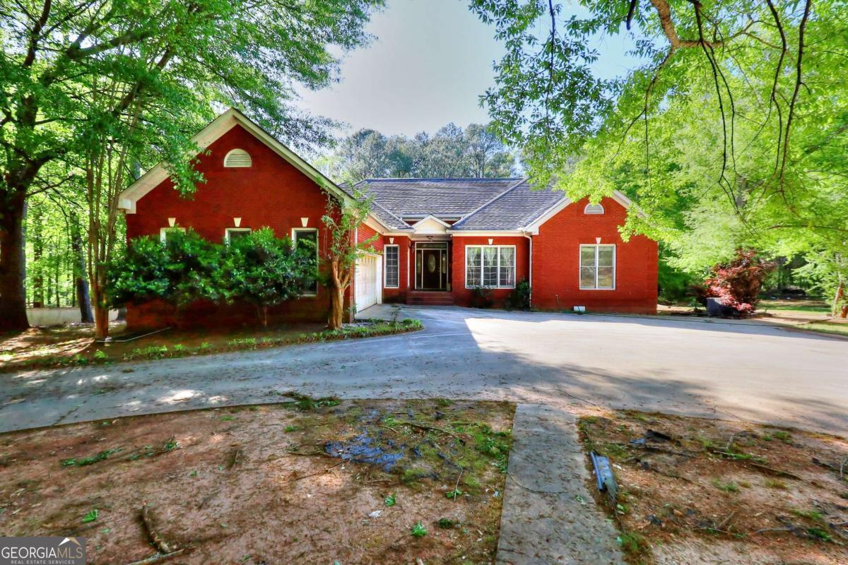 5618 Highway 212 Property Photo 1