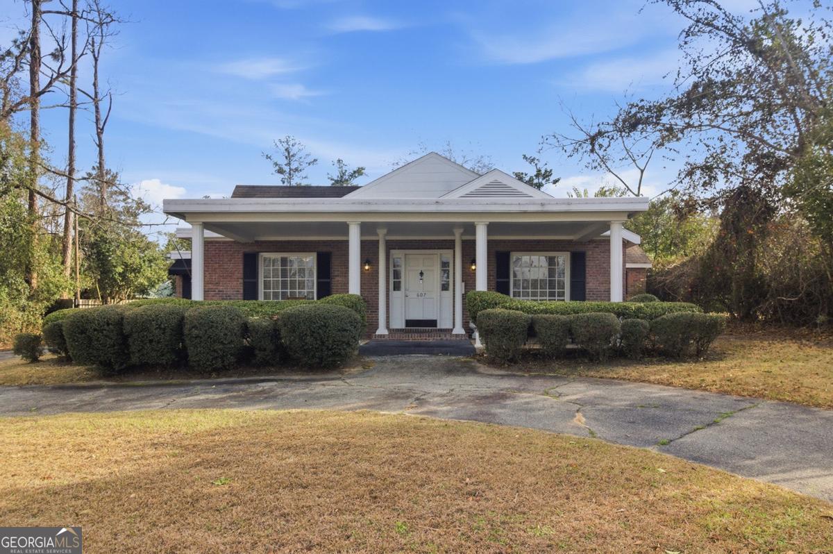 607 Mack Drive Property Photo 1