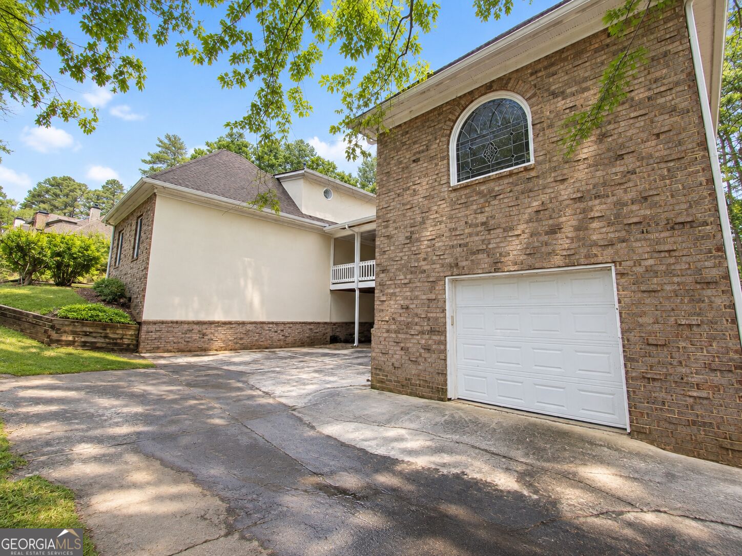 10060 Buice Road Property Photo 4