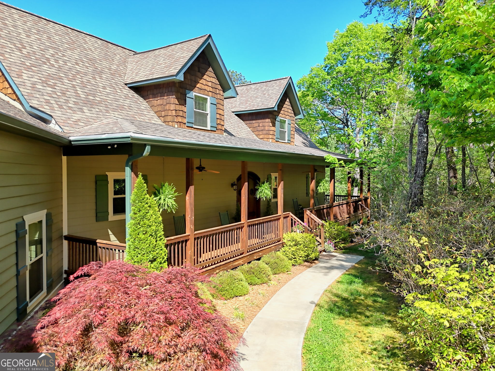 421 Hickory Nut Mtn Property Photo 7