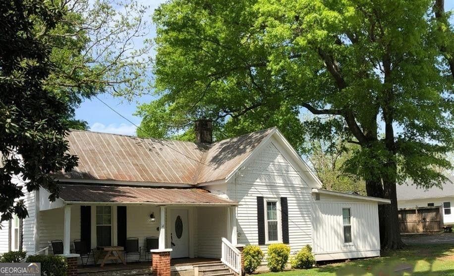 117 Summer Street Property Photo 1