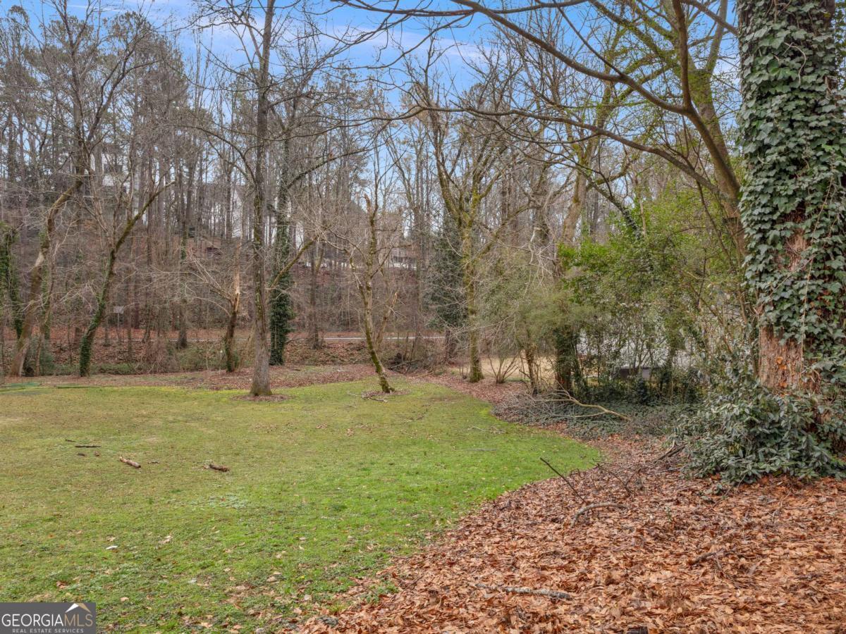 1739 Wayland Circle Ne Property Photo 4