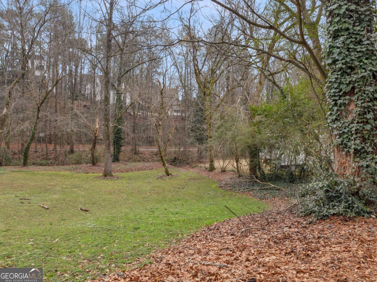 1739 Wayland Circle Ne Property Photo 5