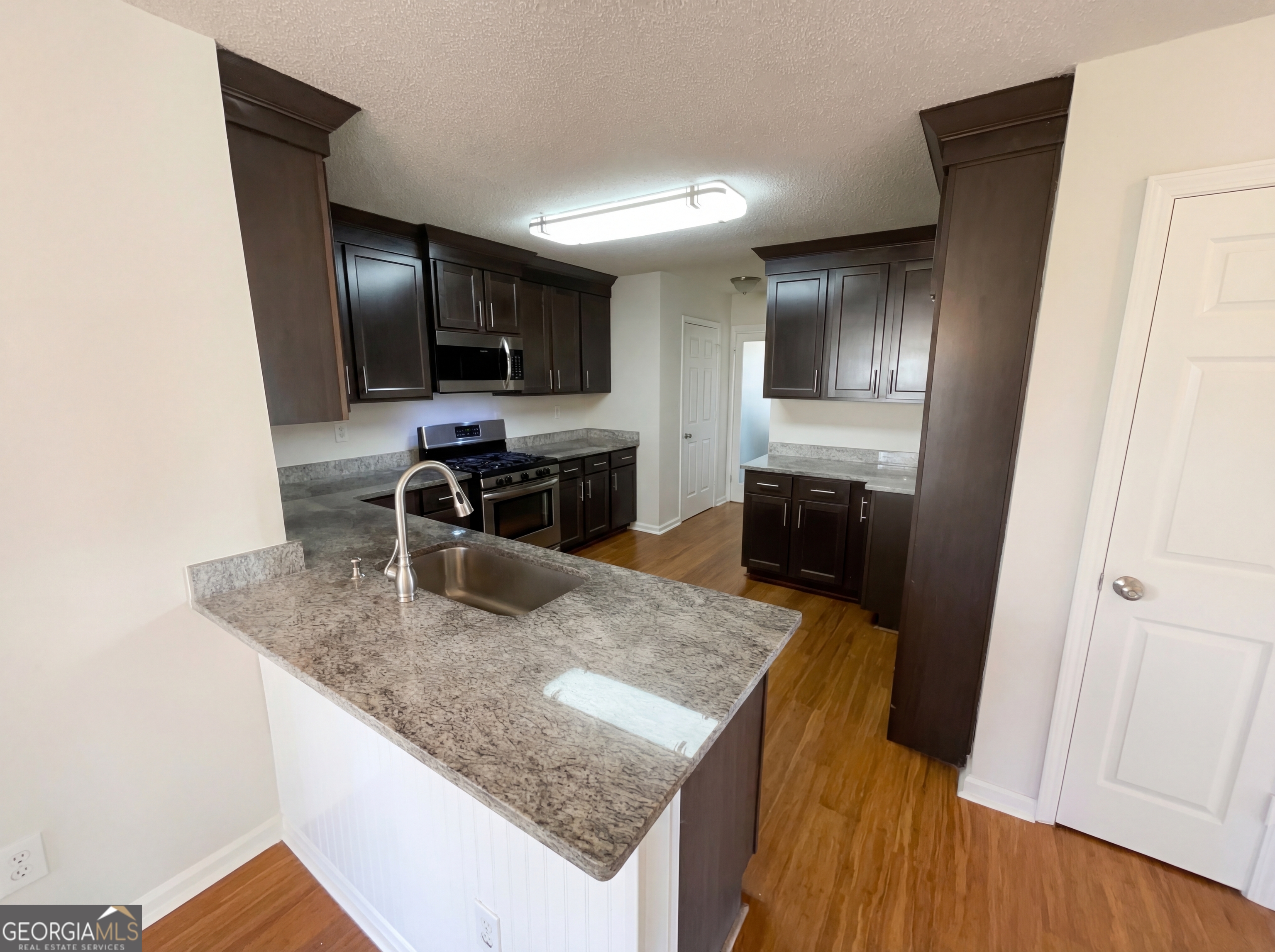 1012 Crown Corners Drive Property Photo 7