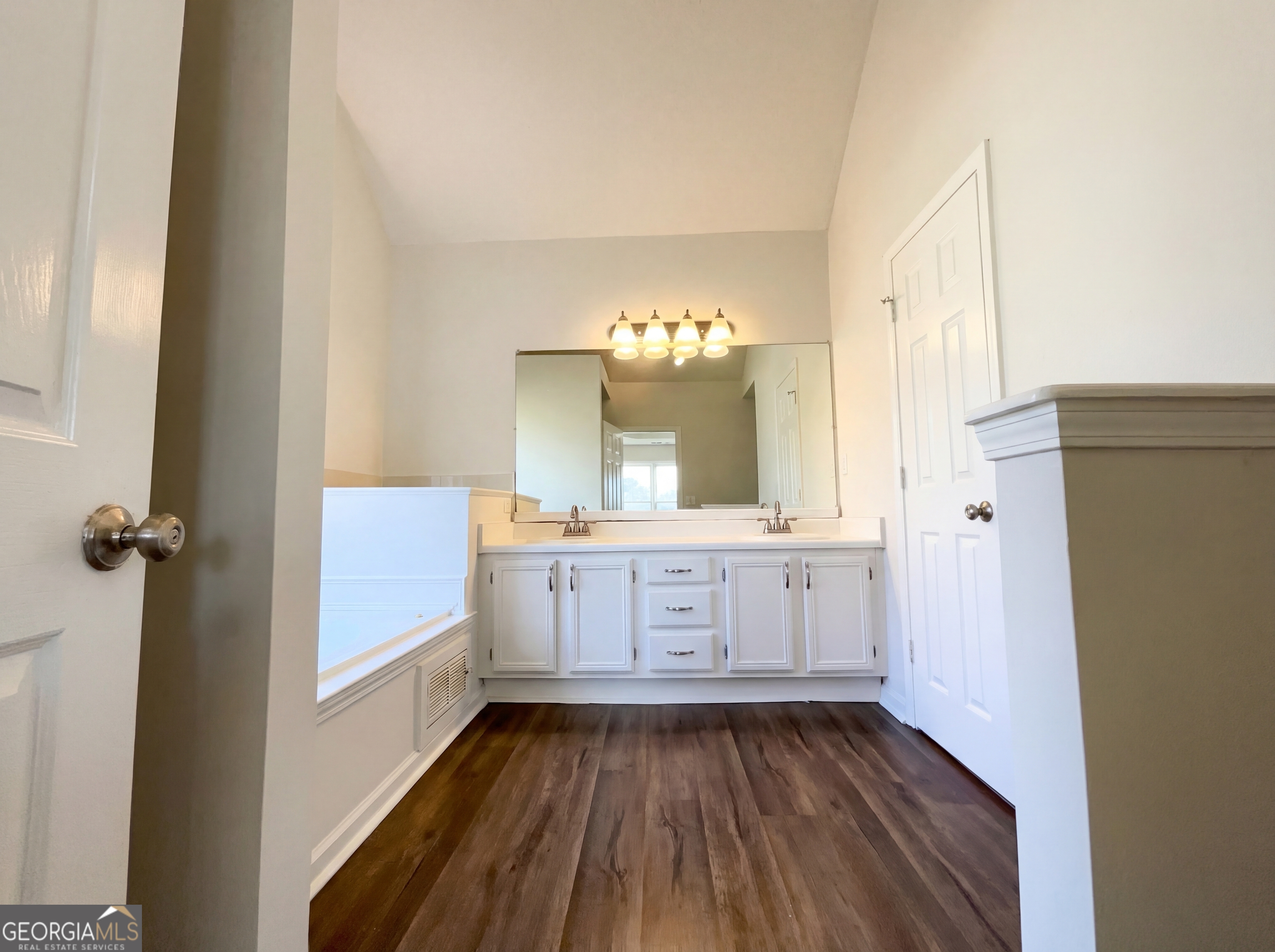1012 Crown Corners Drive Property Photo 24