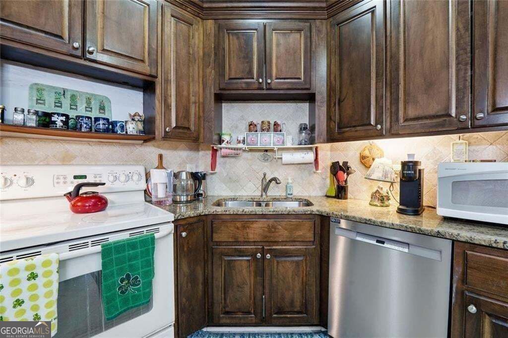 613 Talmadge Lane Property Photo 69