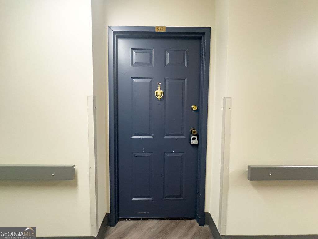 300 Johnson Ferry Road Ne # A305 Property Photo 1