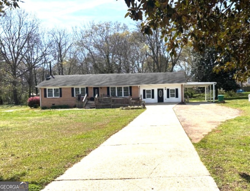 8795 Maysville Road Property Photo 1