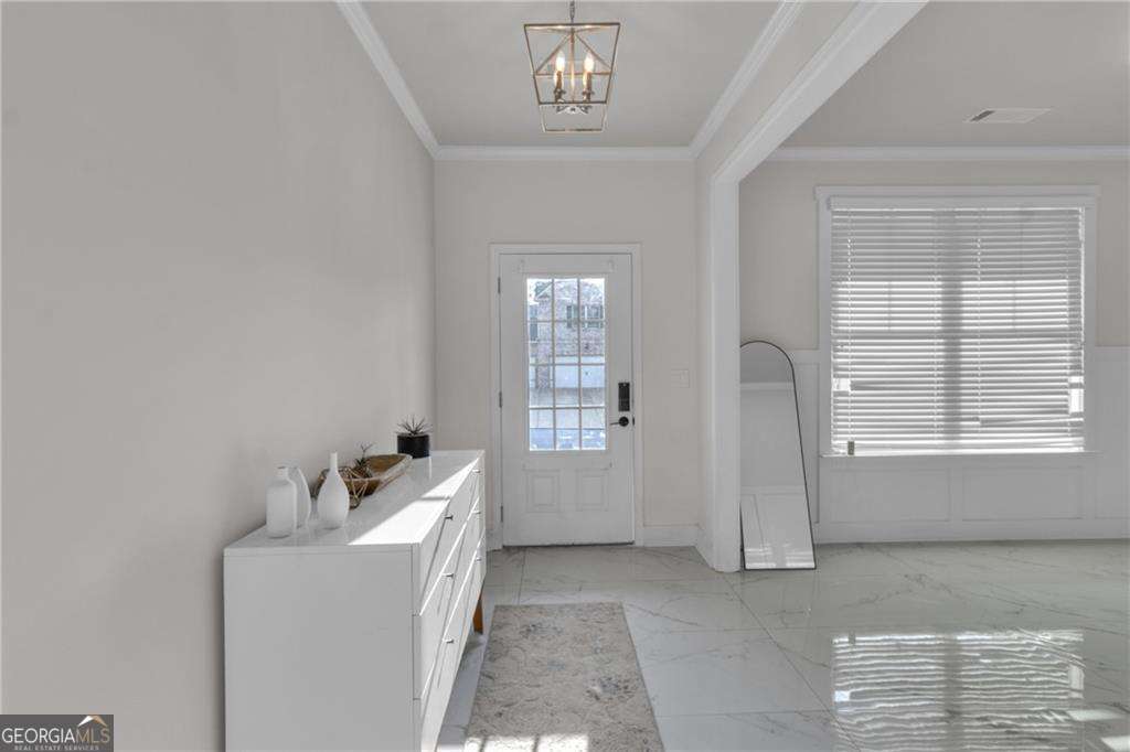 217 Oaklawn Park Property Photo 9