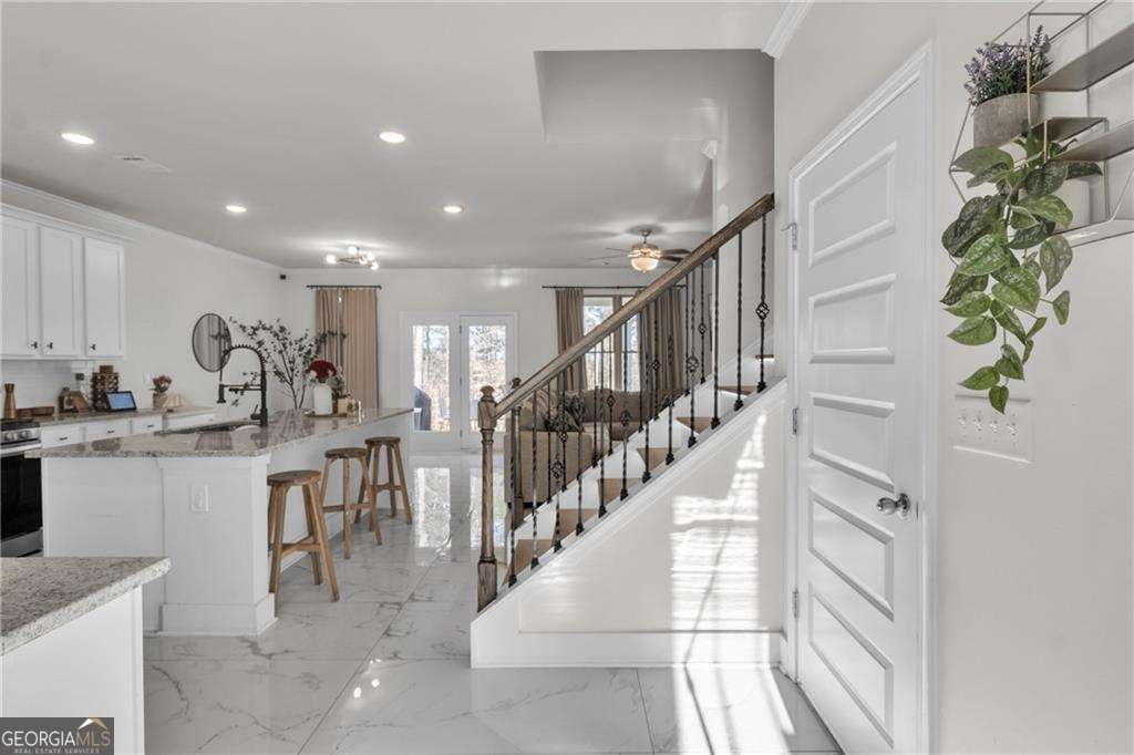 217 Oaklawn Park Property Photo 11