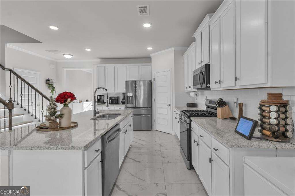 217 Oaklawn Park Property Photo 14