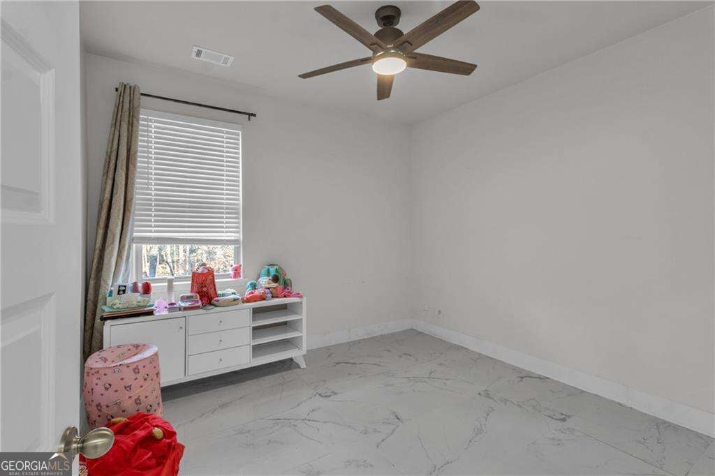 217 Oaklawn Park Property Photo 19