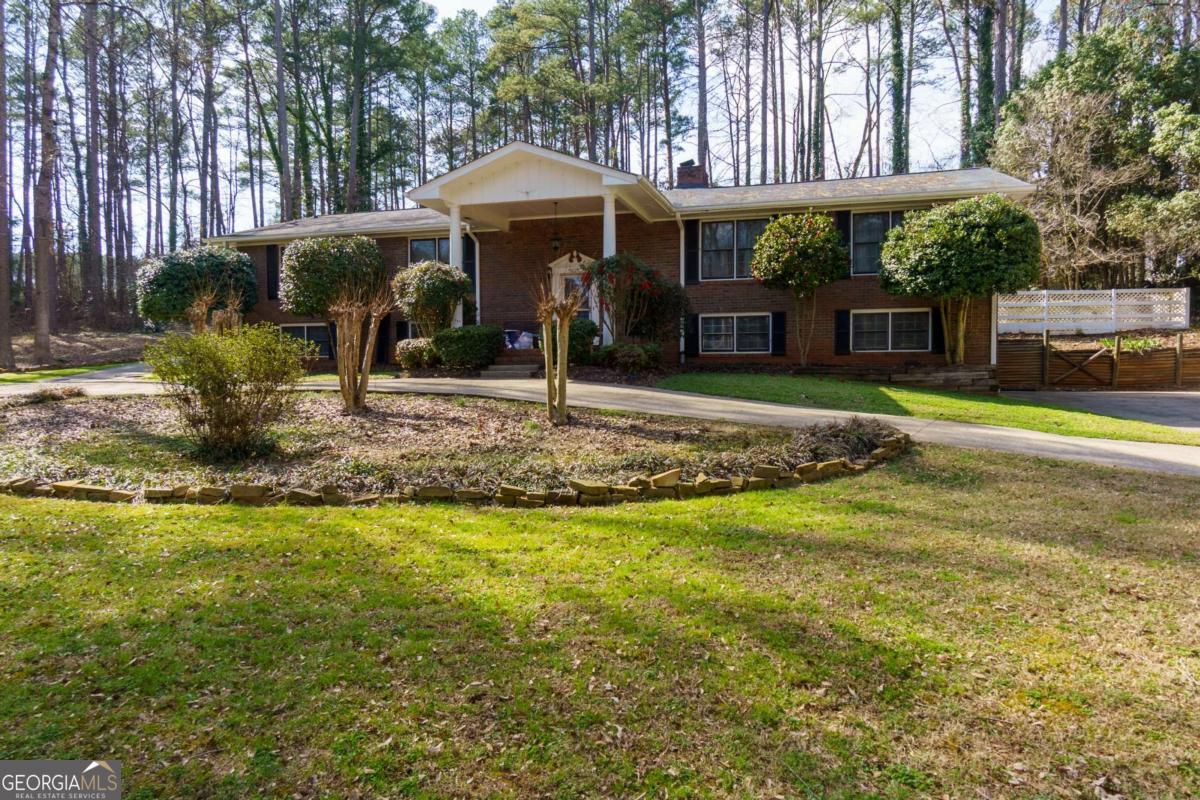 5075 Deen Road Property Photo 8