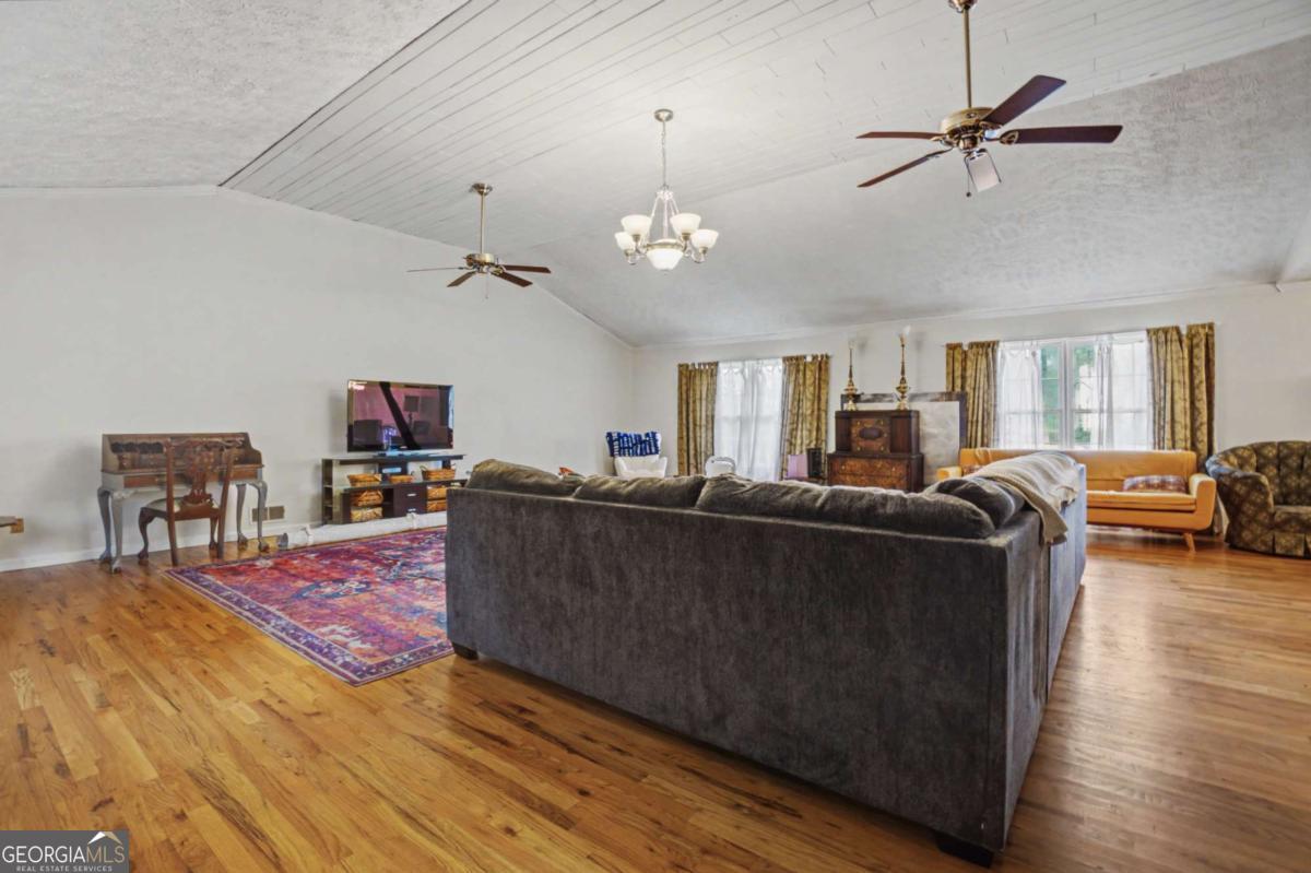5075 Deen Road Property Photo 13
