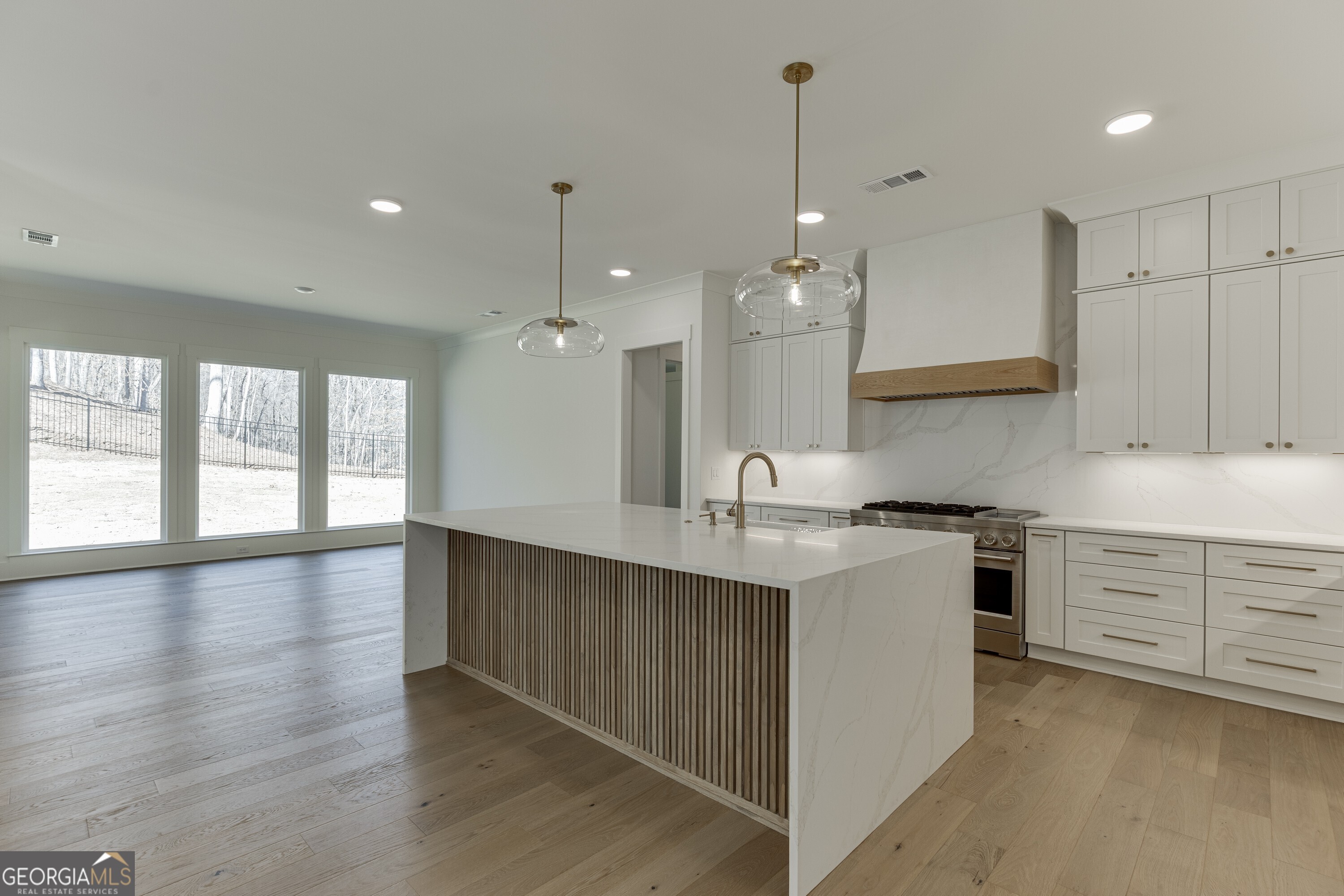 2452 Wolf Meadow Lane Property Photo 16