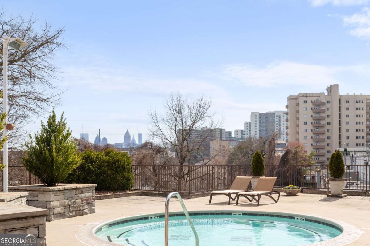 2255 Peachtree Road Ne # 326 Property Photo 24