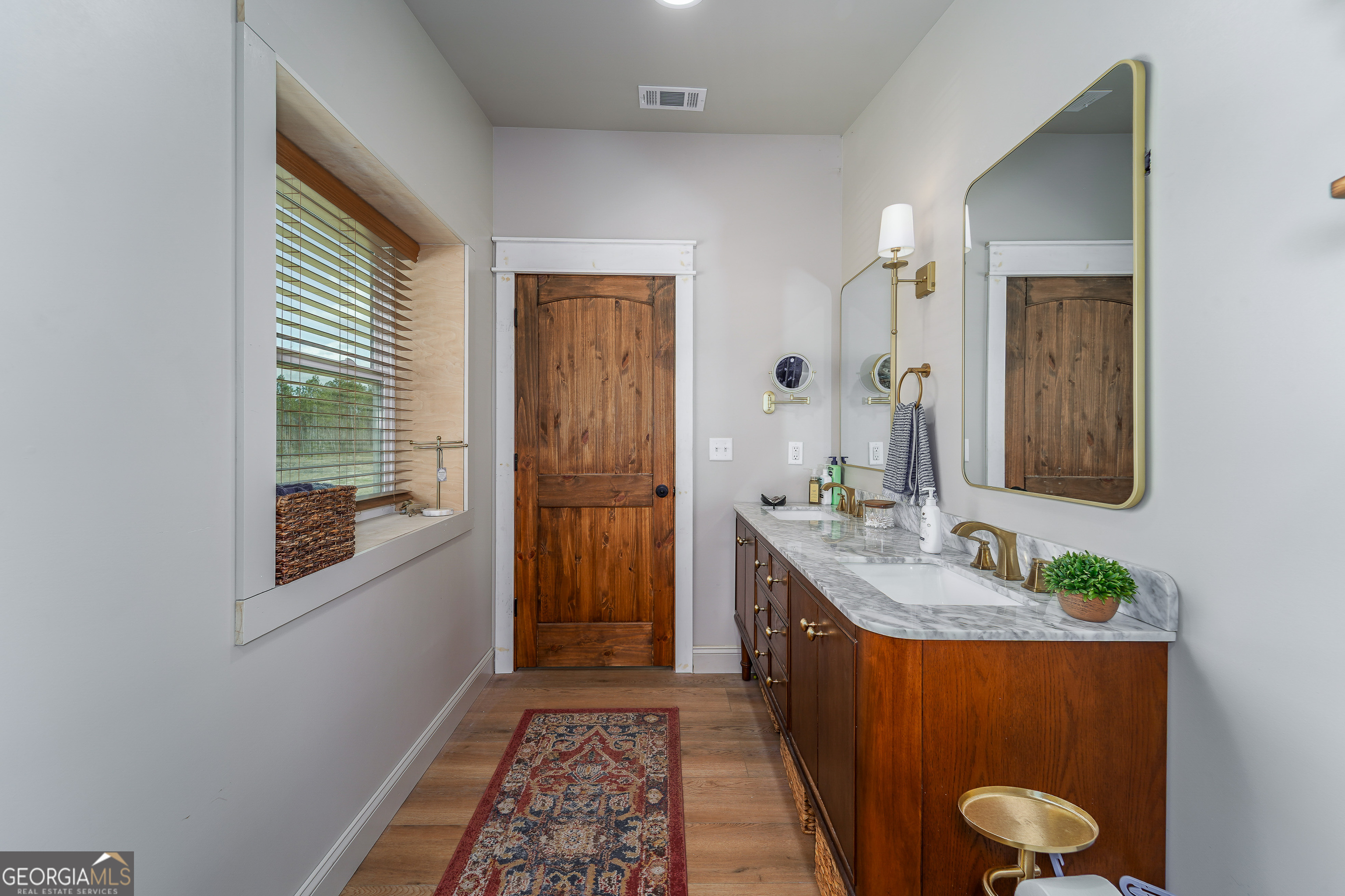 2110 Post Road Property Photo 42