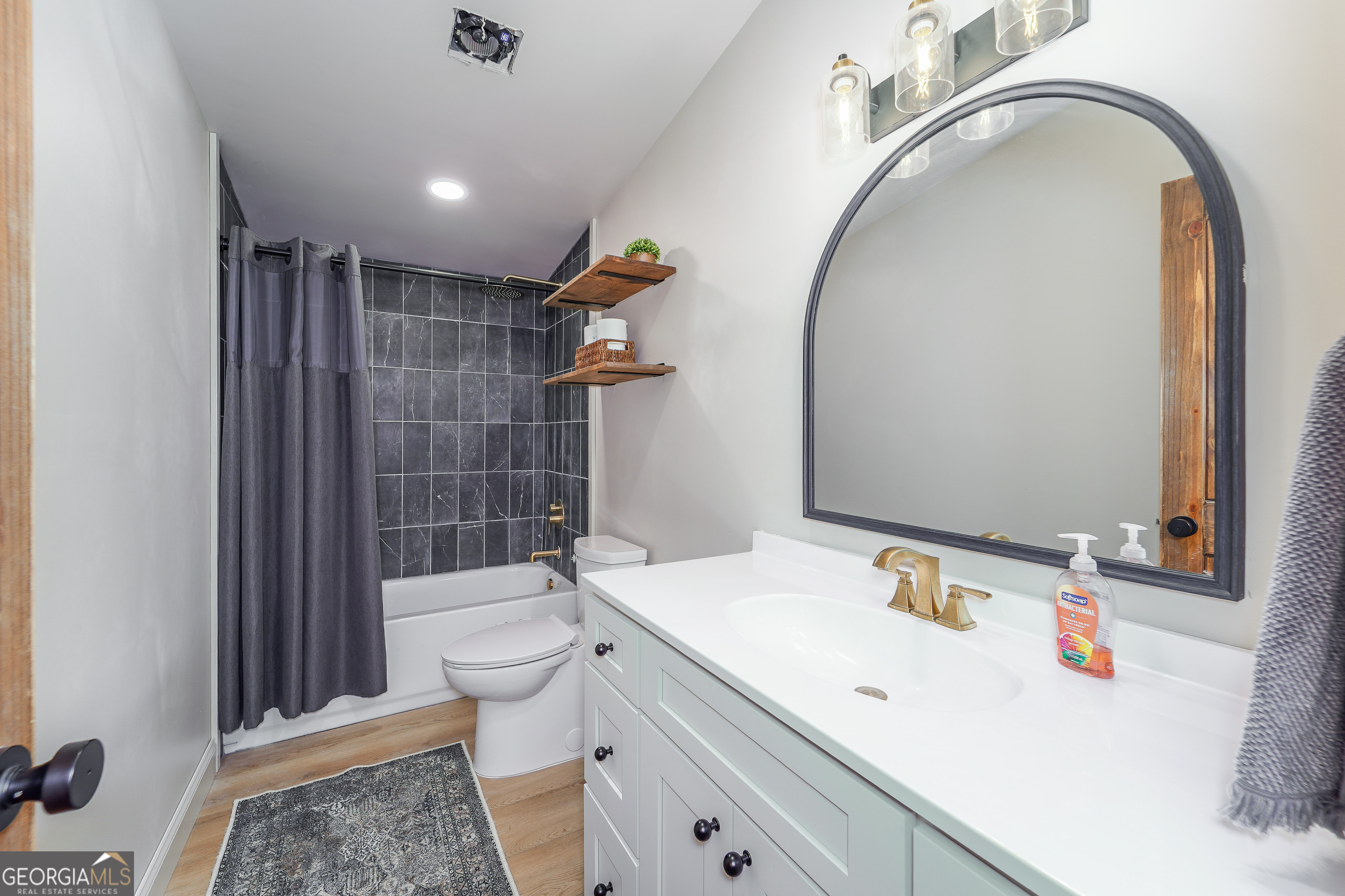 2110 Post Road Property Photo 44