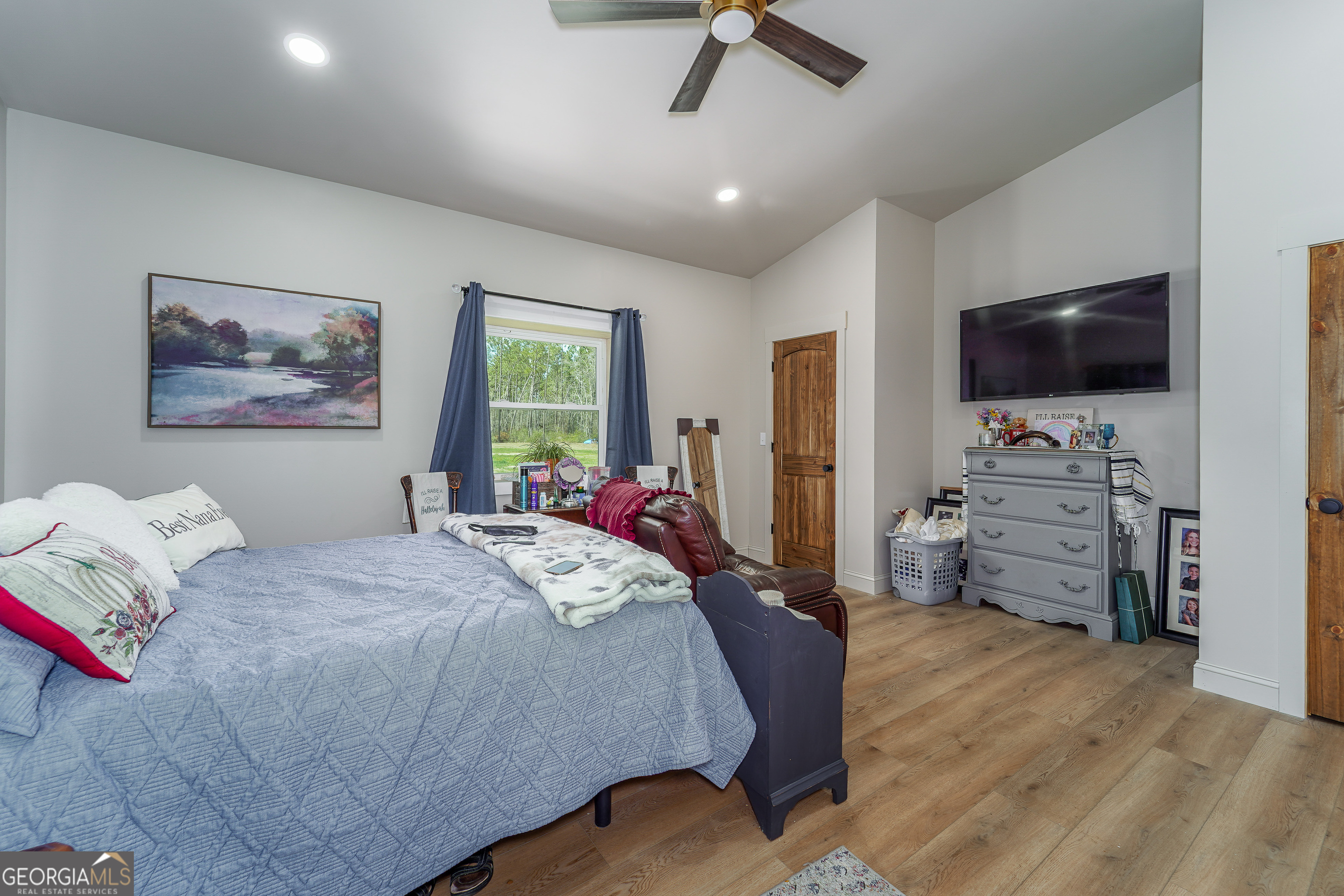 2110 Post Road Property Photo 46