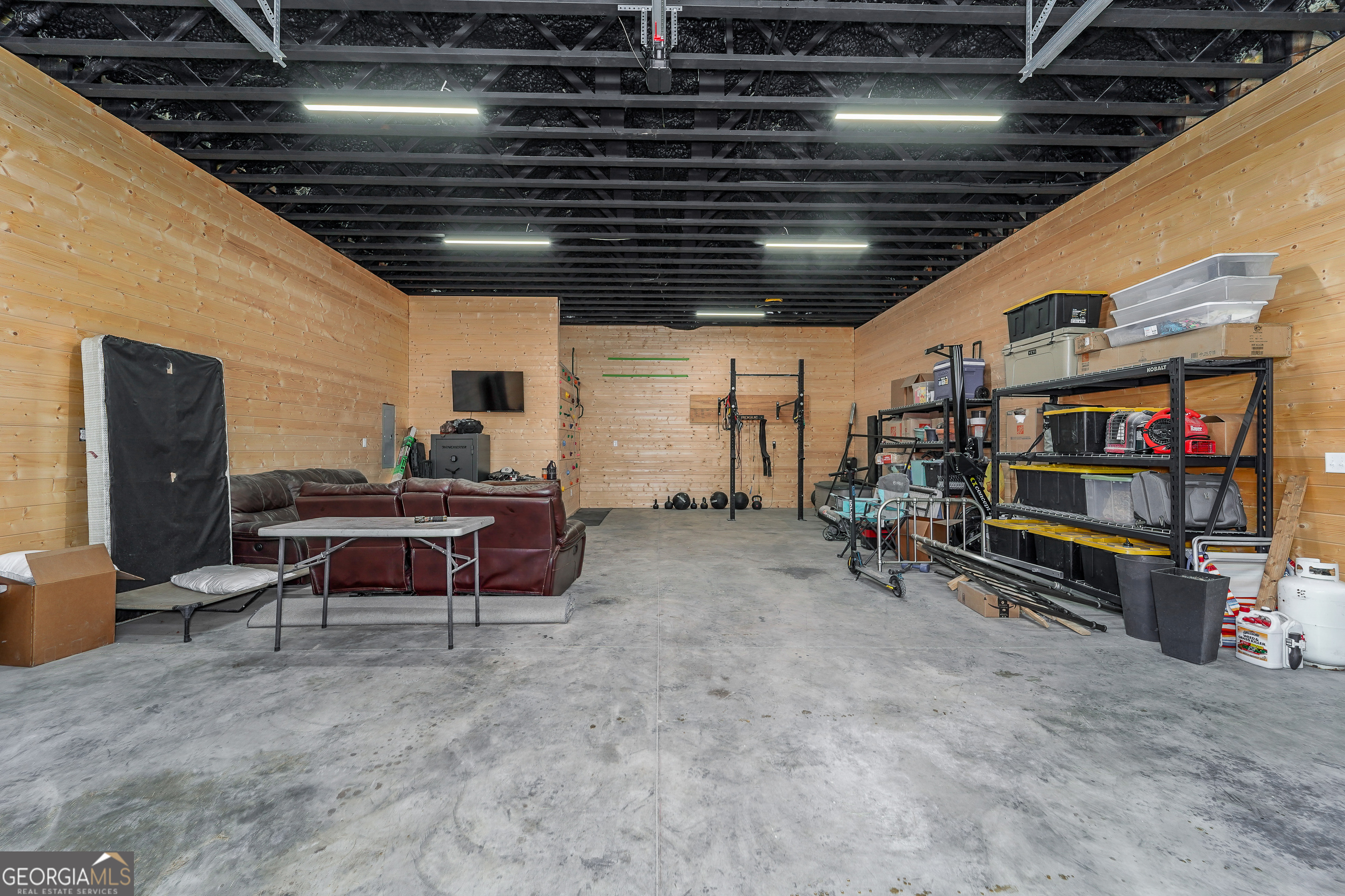 2110 Post Road Property Photo 49