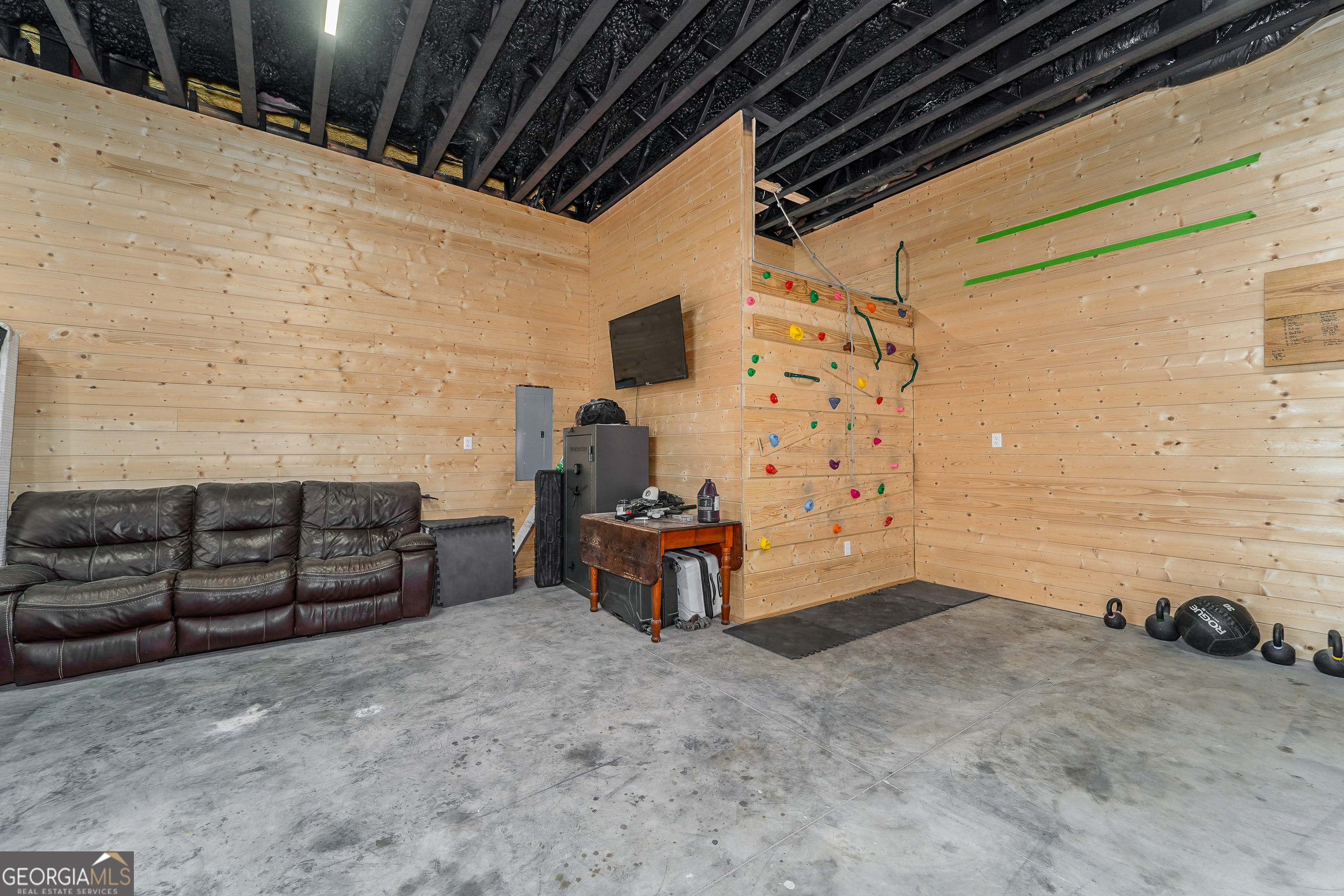 2110 Post Road Property Photo 50
