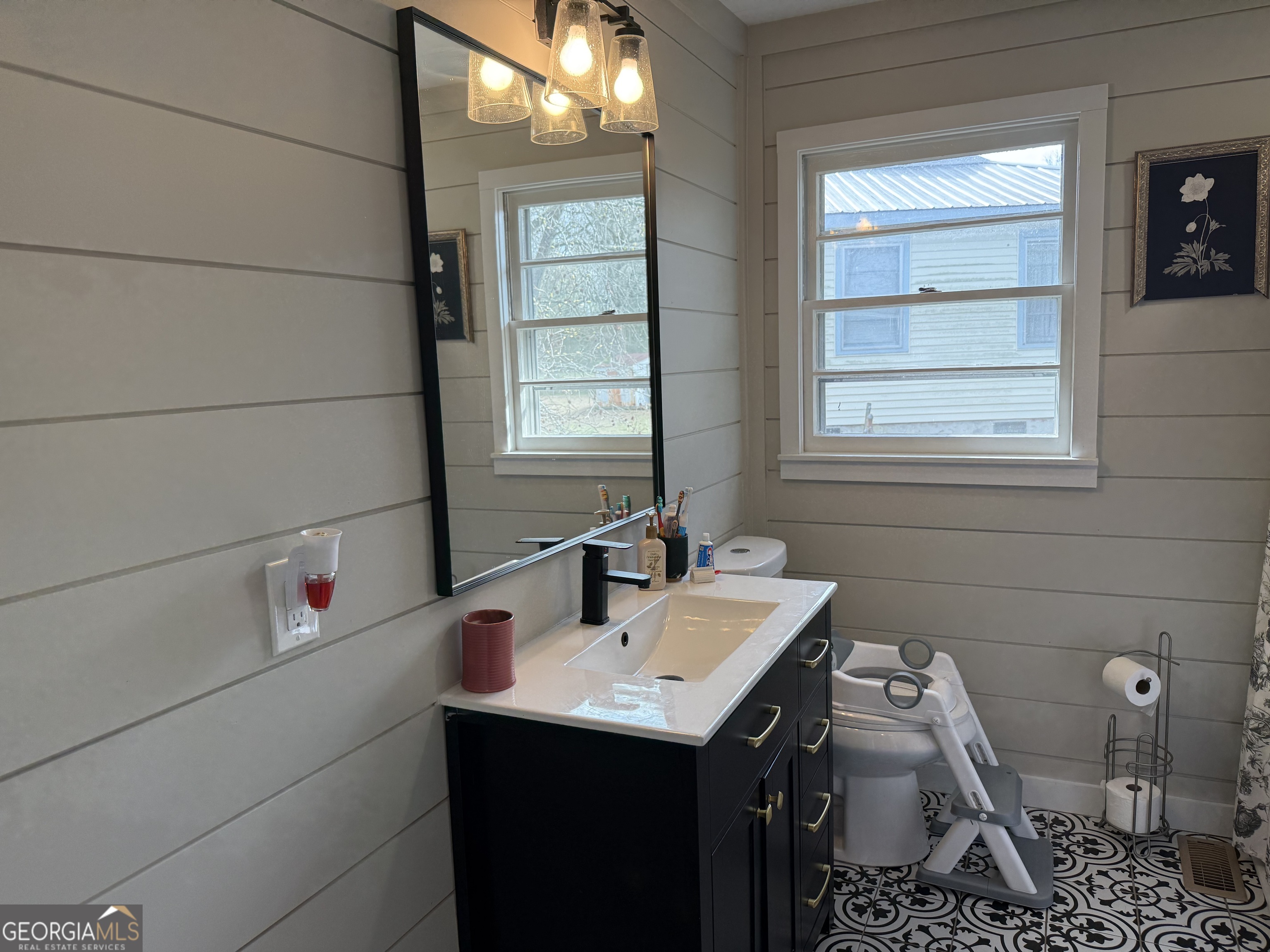 2522 Moore Property Photo 28