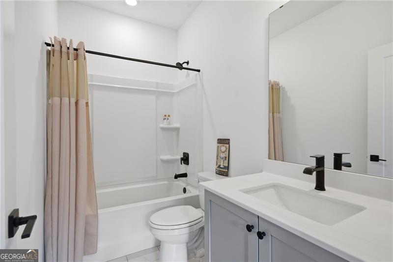 375 Walker Avenue Property Photo 6