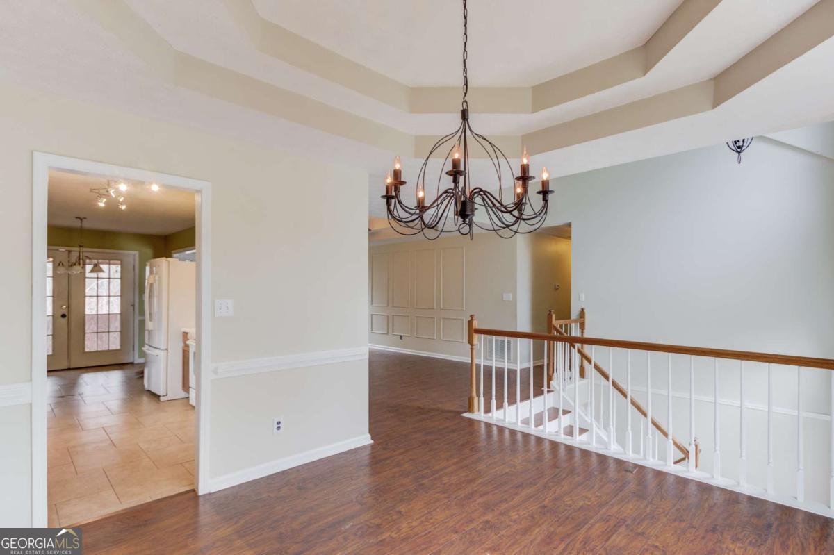 885 Long Branch Circle Property Photo 8