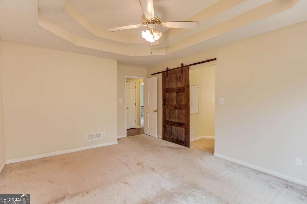 885 Long Branch Circle Property Photo 17