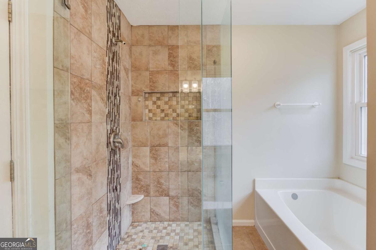 885 Long Branch Circle Property Photo 20
