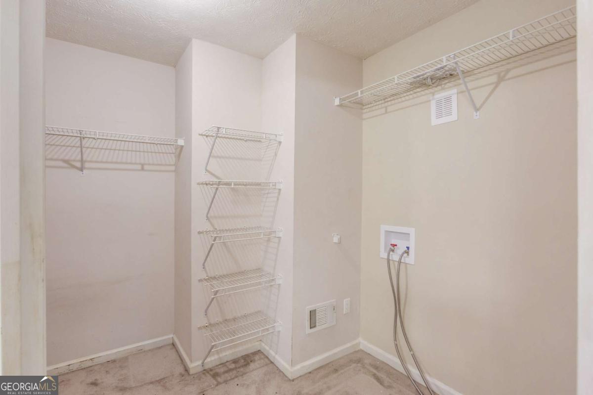 885 Long Branch Circle Property Photo 21