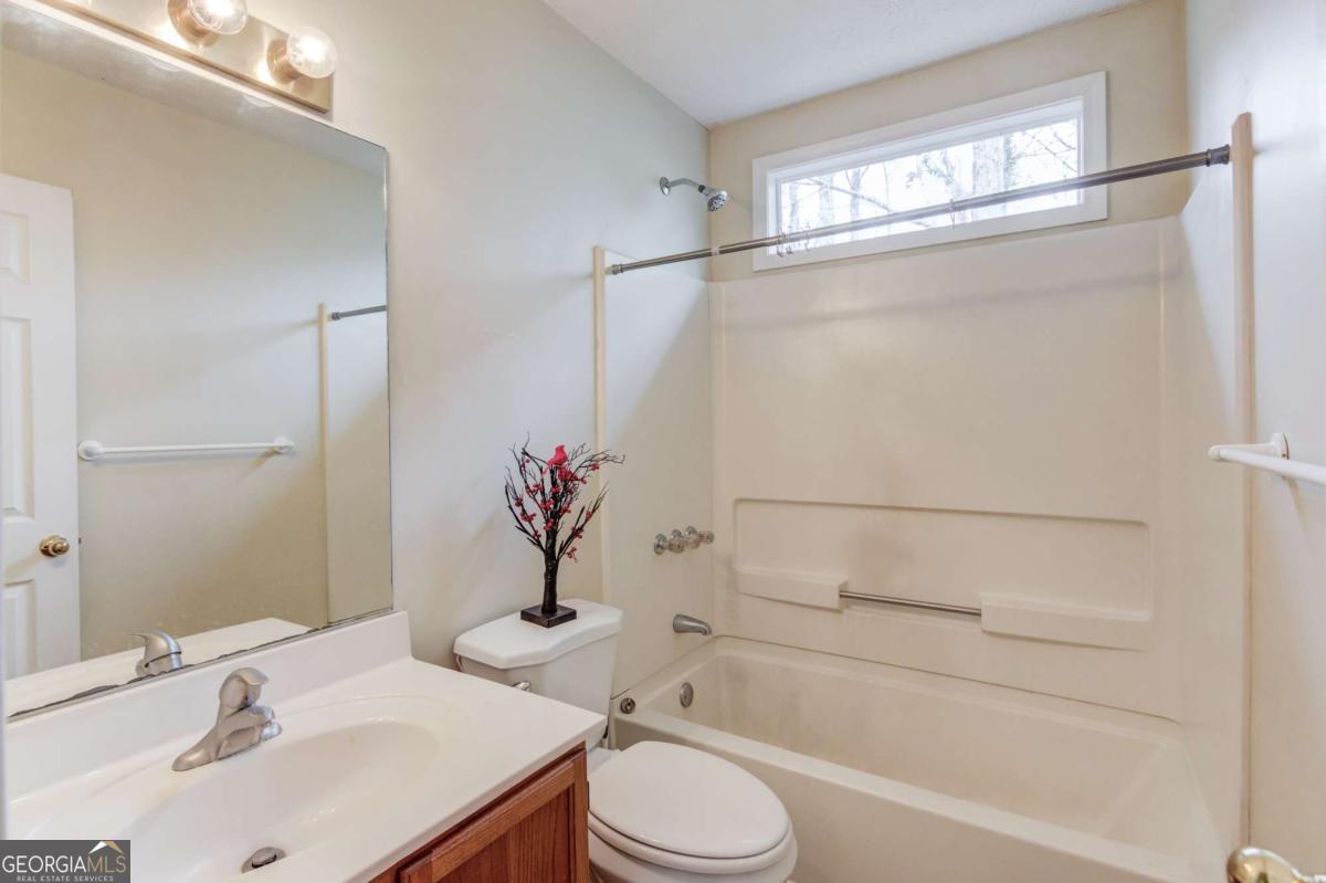 885 Long Branch Circle Property Photo 24