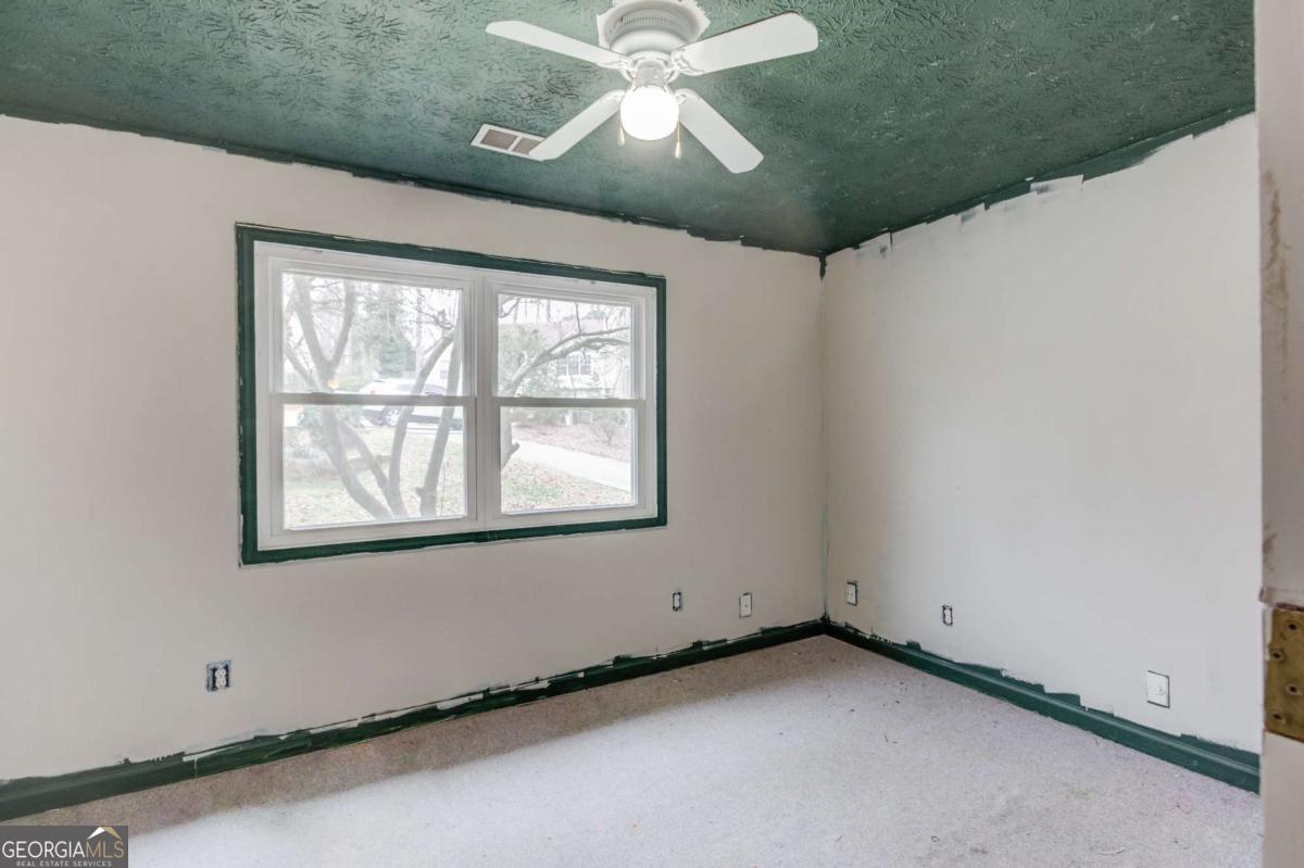 885 Long Branch Circle Property Photo 31
