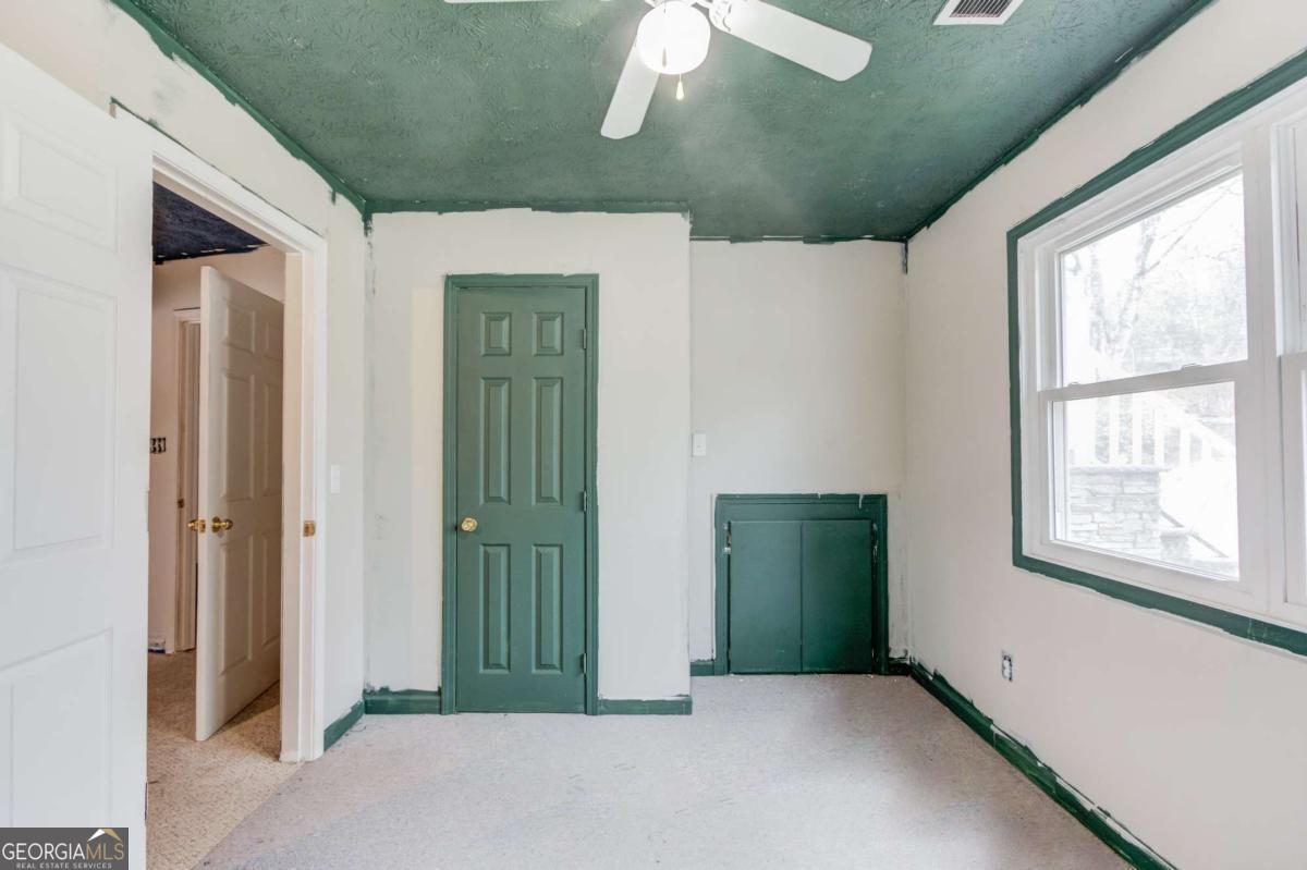 885 Long Branch Circle Property Photo 32