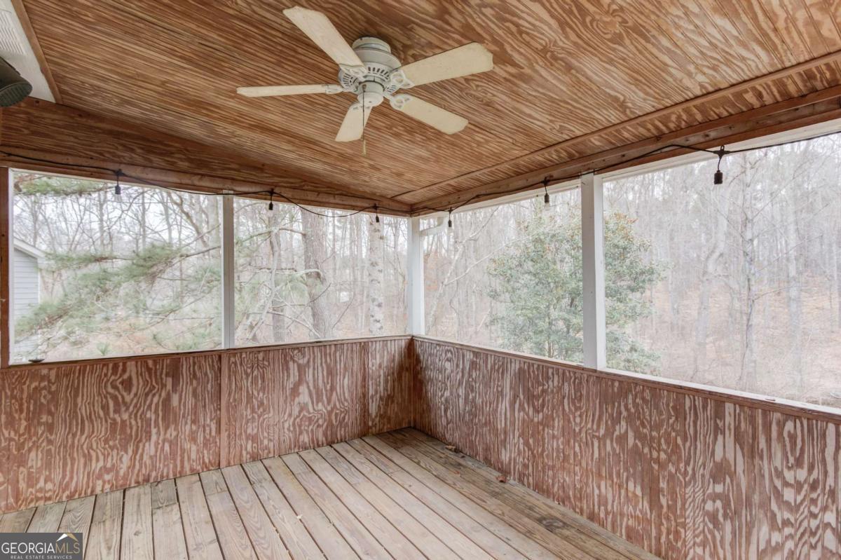 885 Long Branch Circle Property Photo 36