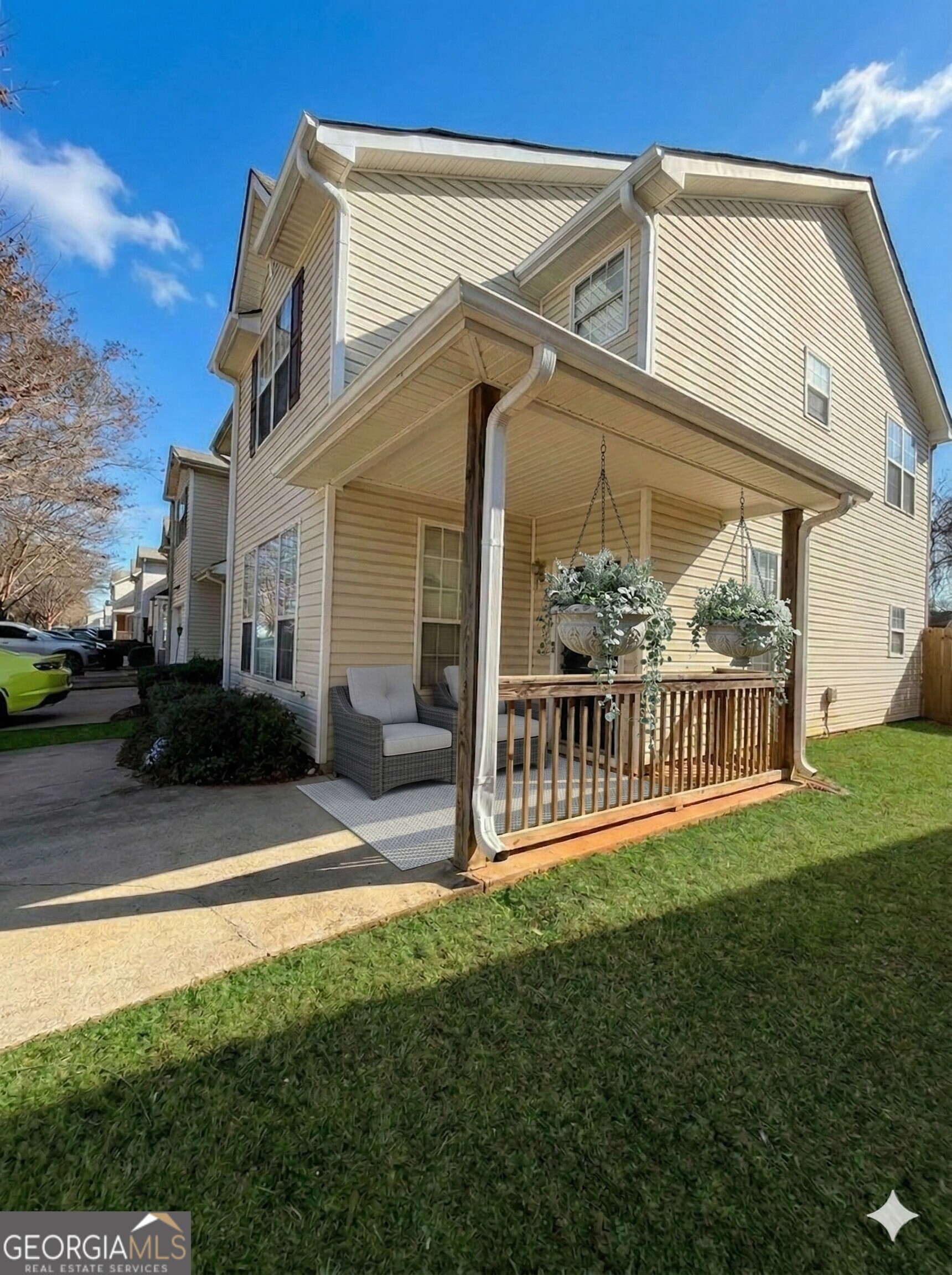 2409 Brianna Drive Property Photo 3