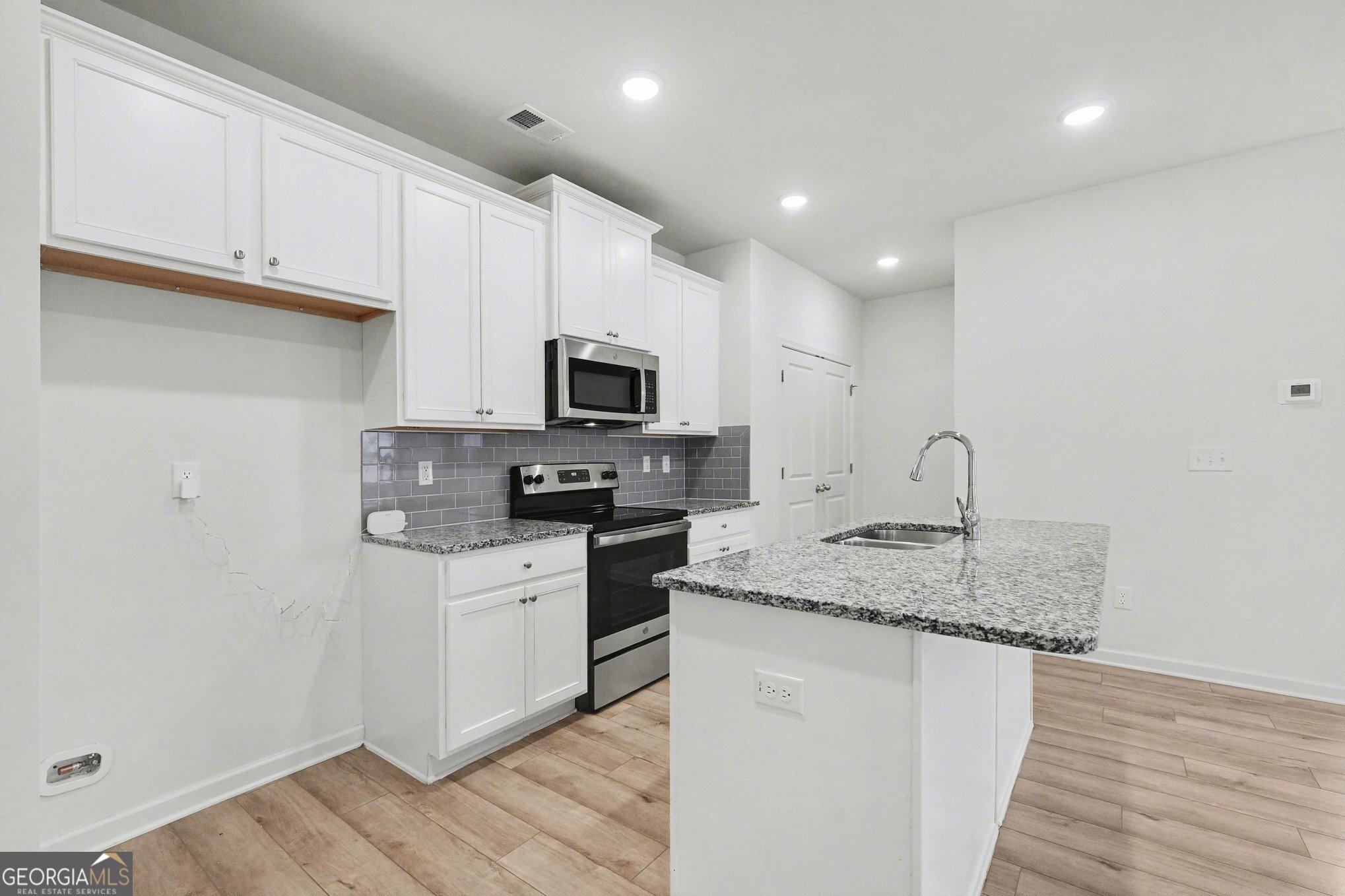 4574 Bishops Lane Property Photo 2