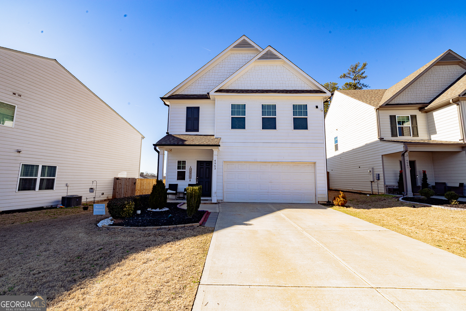 4963 Hillstone Drive Property Photo 2