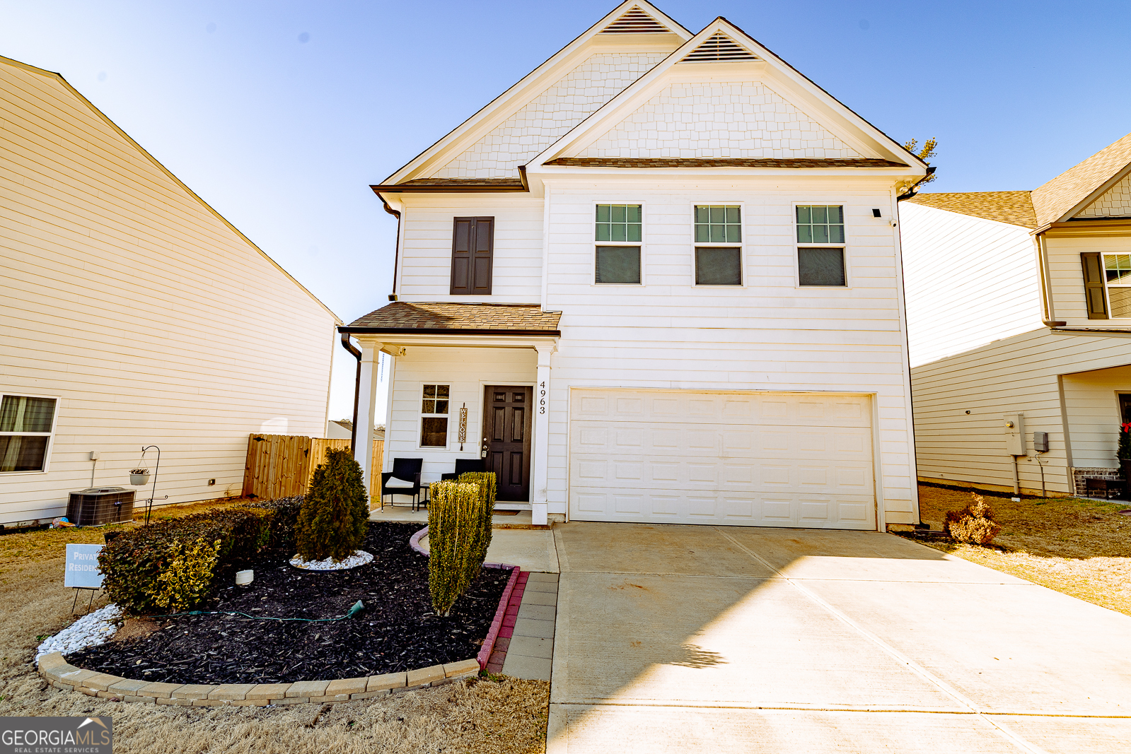4963 Hillstone Drive Property Photo 4
