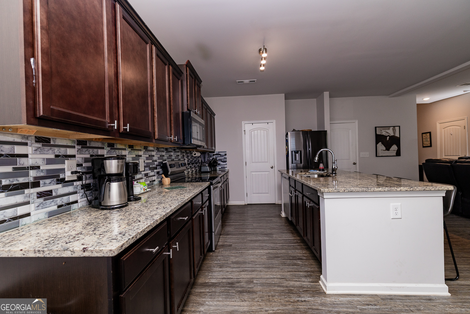 4963 Hillstone Drive Property Photo 12