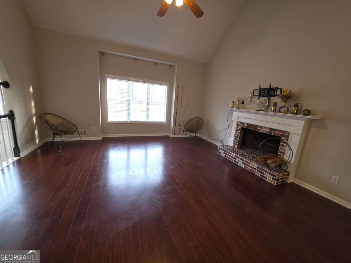 5046 Sunbrook Drive Nw Property Photo 3