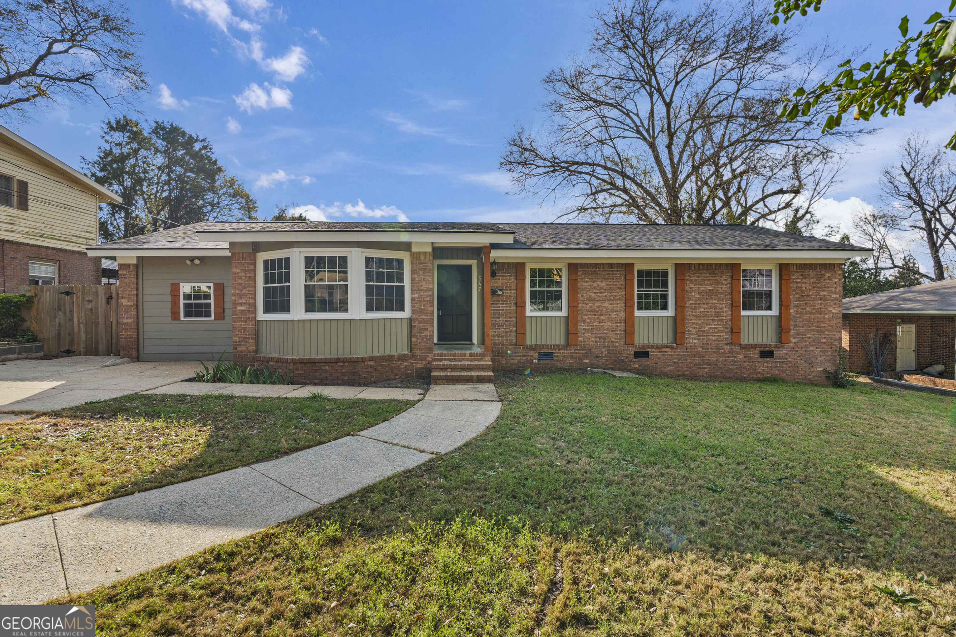 547 Fair Oaks Drive Property Photo 1