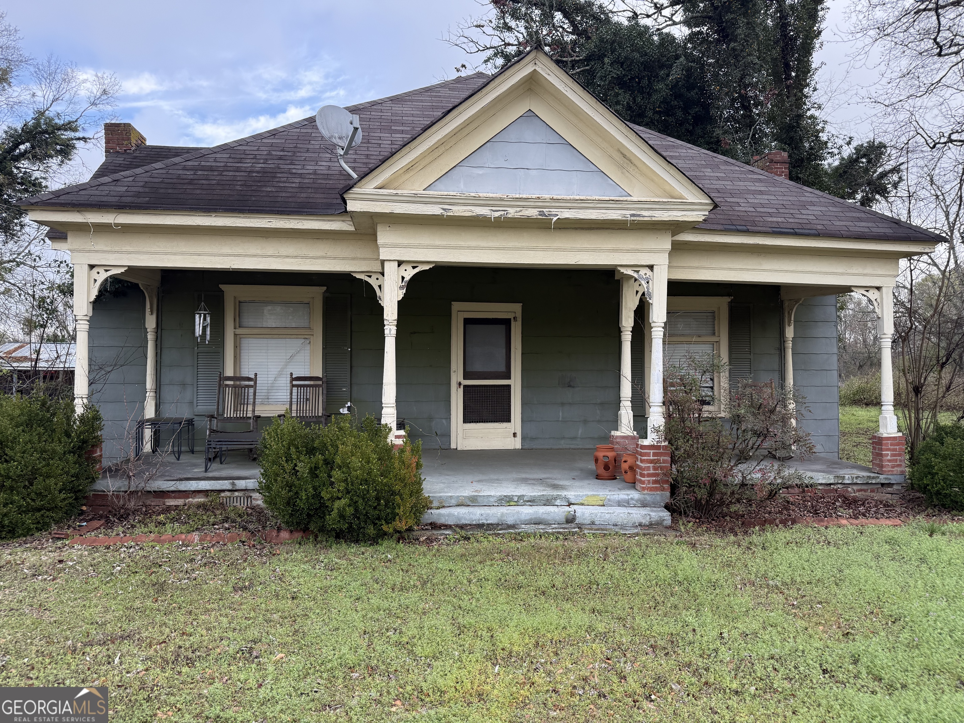 1034 Green Street SE Property Photo 1