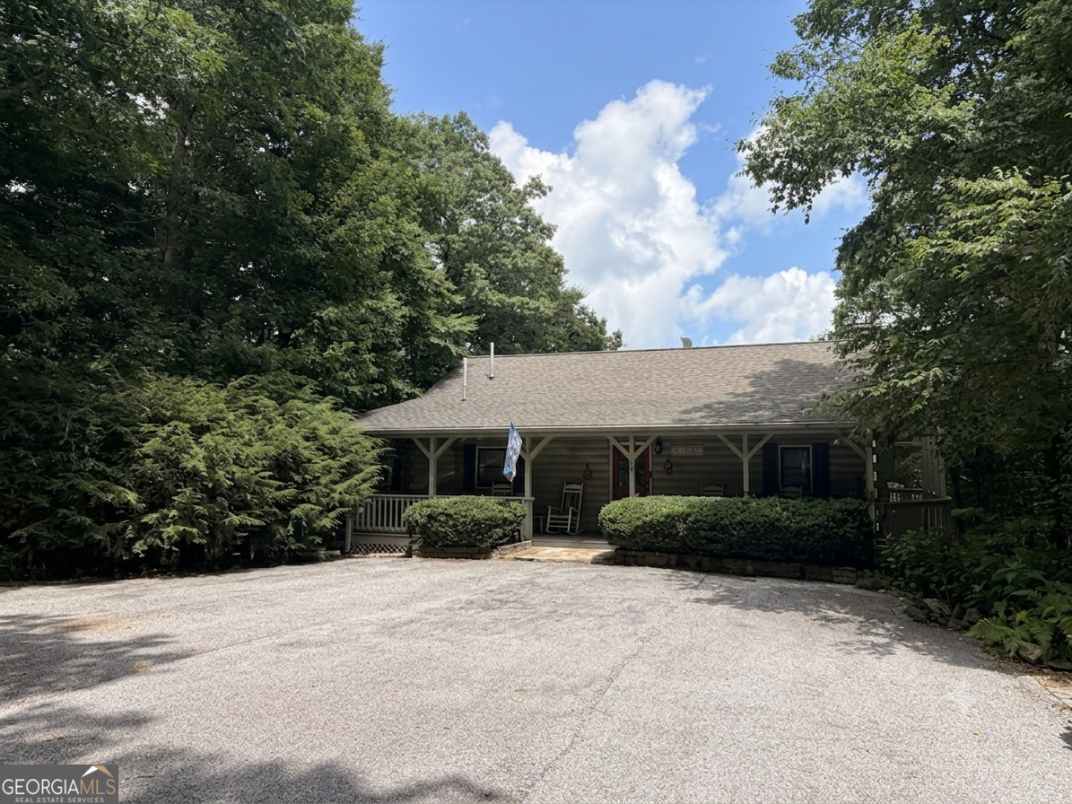 437 Highpoint Drive Property Photo 3