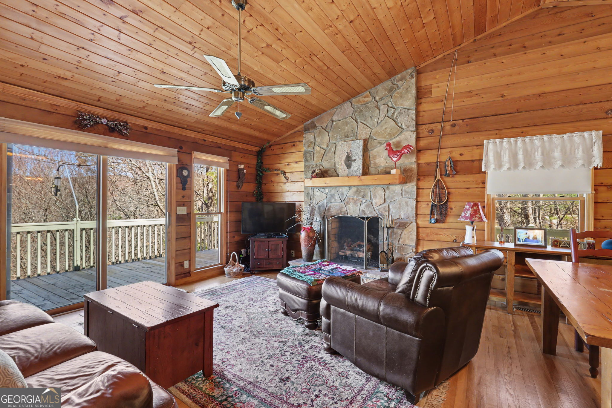 437 Highpoint Drive Property Photo 8