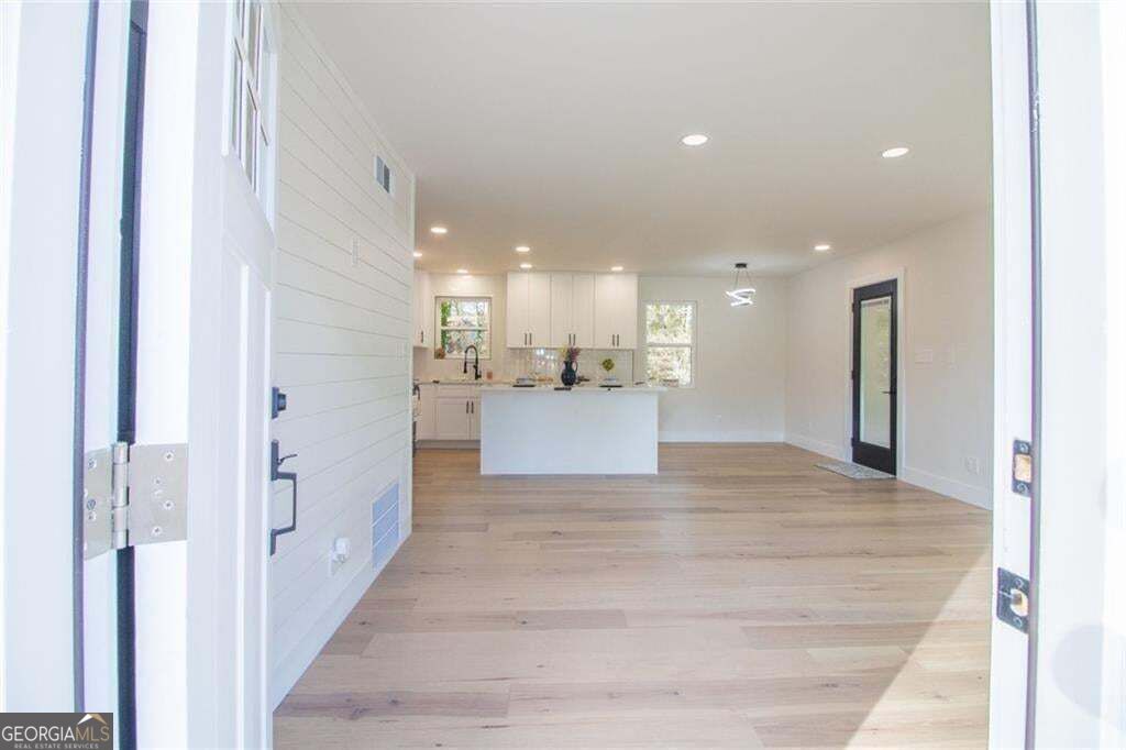 89 Mcneal Drive Se Property Photo 4